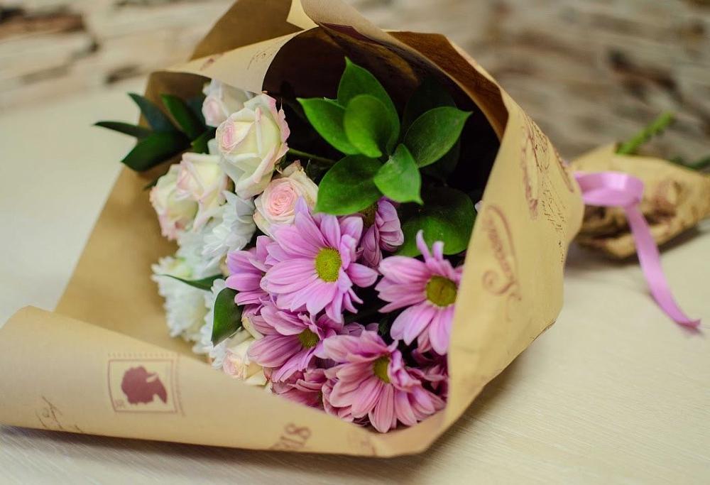 Букет цветов из: Розы и Хризантемы в Верхнее Синячихе