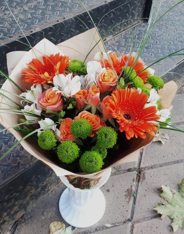 Букет цветов из: Герберы, Хризантемы, Альстромерии и Розы в Верхнее Синячихе