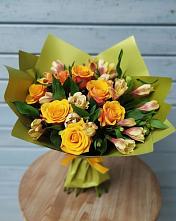 Букет цветов из:  Альстромерии и Розы в Верхнее Синячихе
