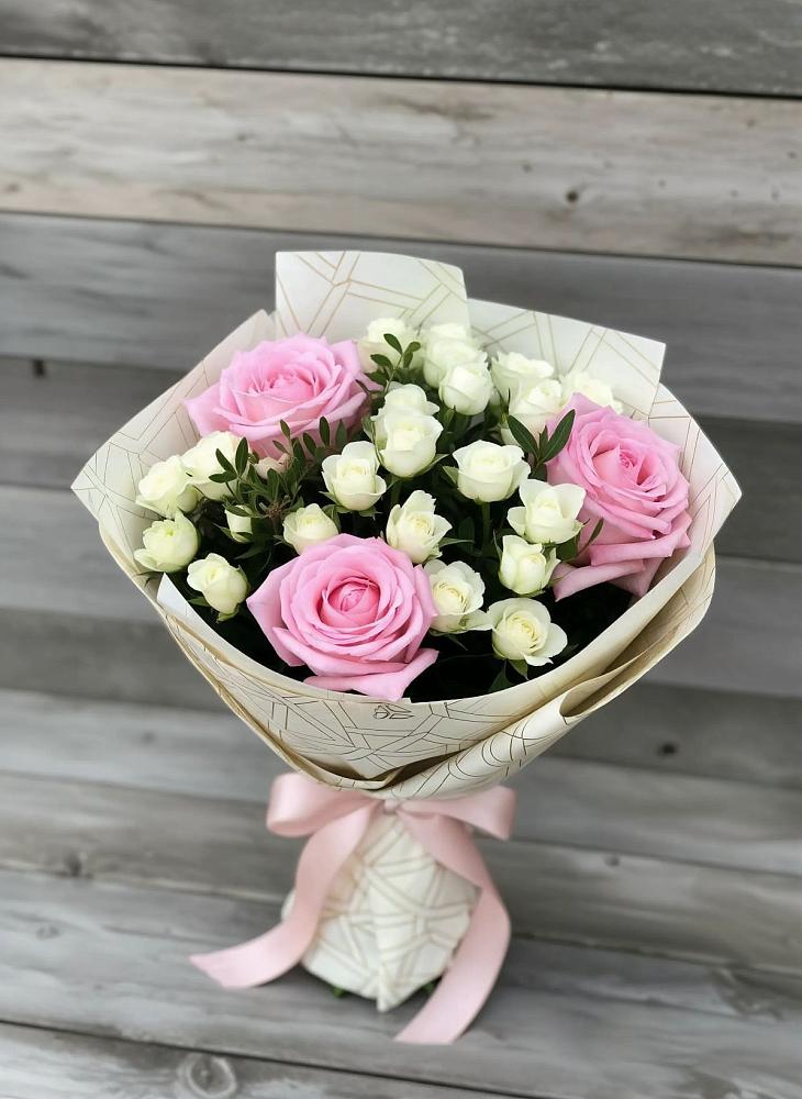 Букет цветов из: Розы в Верхнее Синячихе