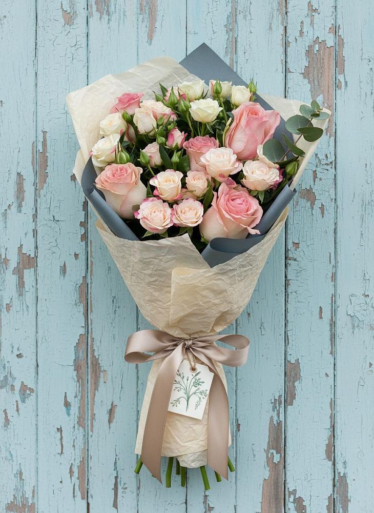 Букет цветов из: Розы в Верхнее Синячихе