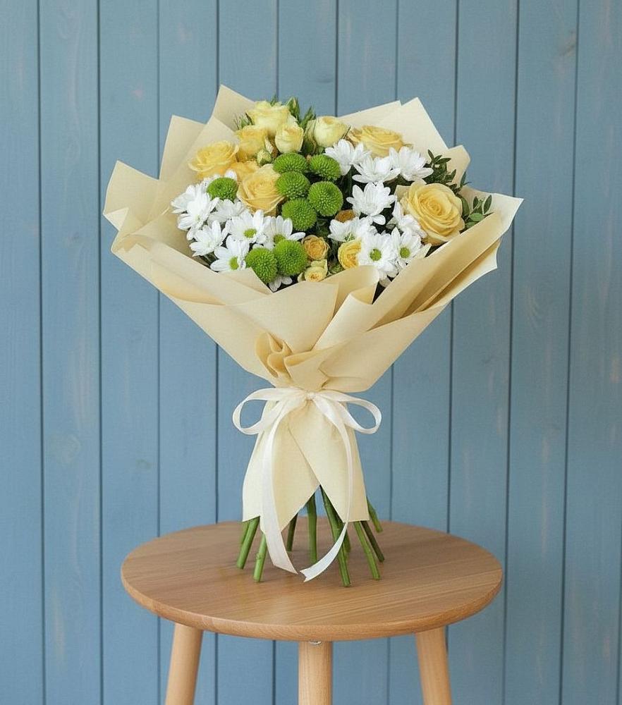 Букет цветов из: Хризантемы и Розы в Верхнее Синячихе