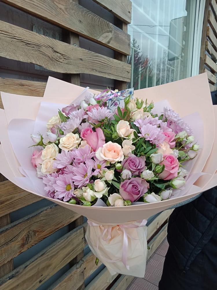 Букет цветов из: Розы и Хризантемы в Верхнее Синячихе