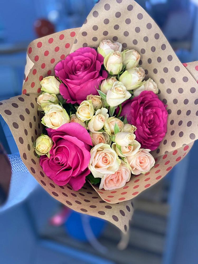 Букет цветов из: Розы в Верхнее Синячихе