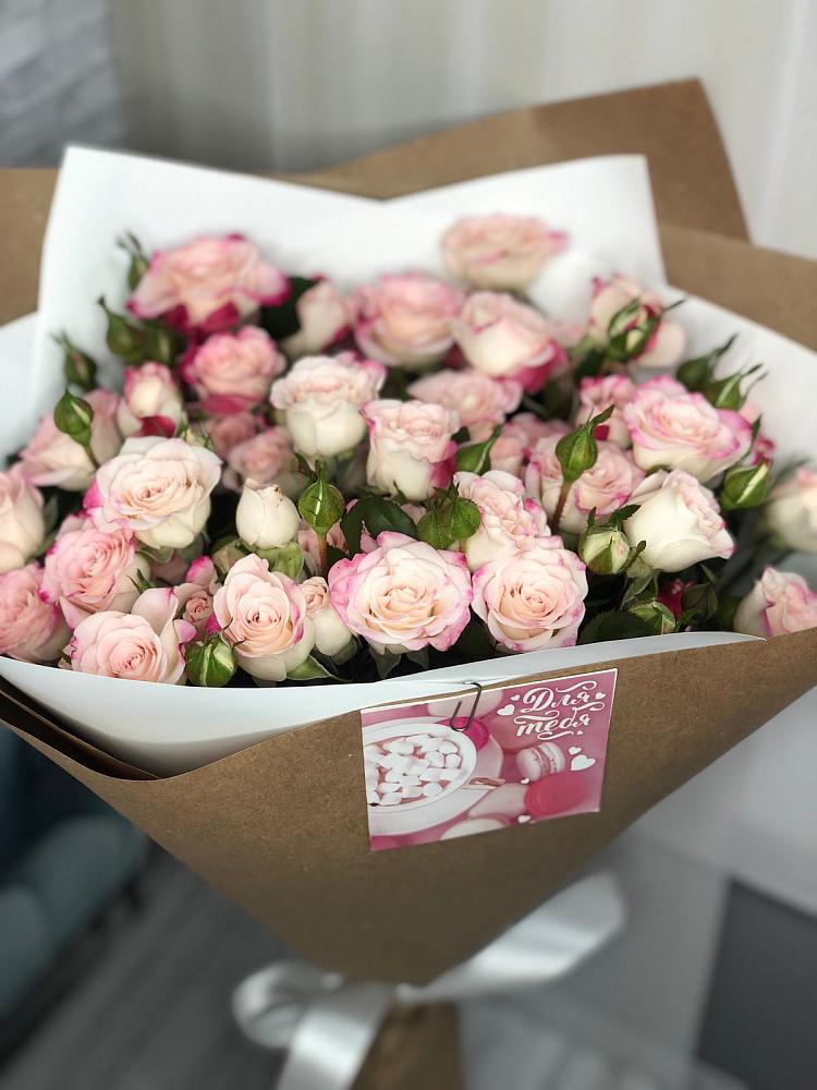 Букет цветов из: Розы в Верхнее Синячихе