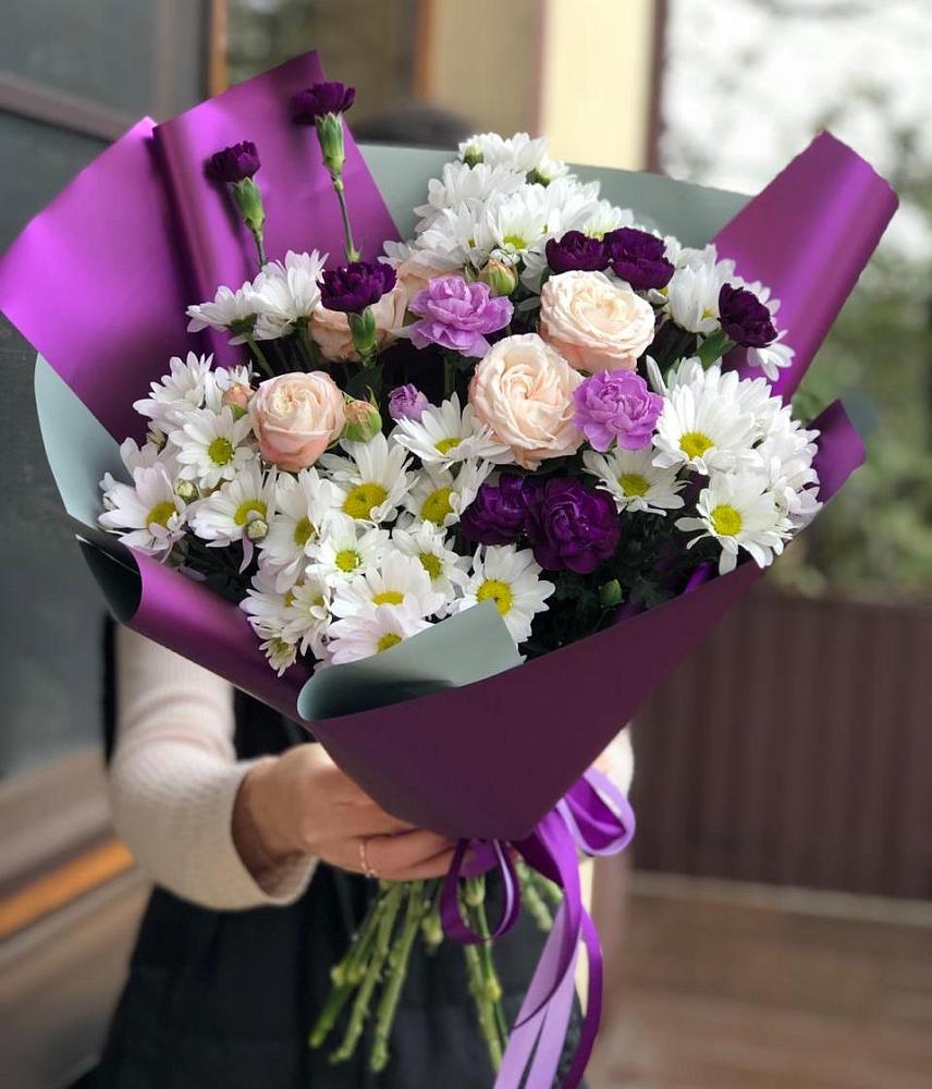 Букет цветов из: Хризантемы, Гвоздики и Розы в Верхнее Синячихе