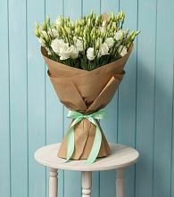 Букет цветов из:  Лизиантусы в Верхнее Синячихе