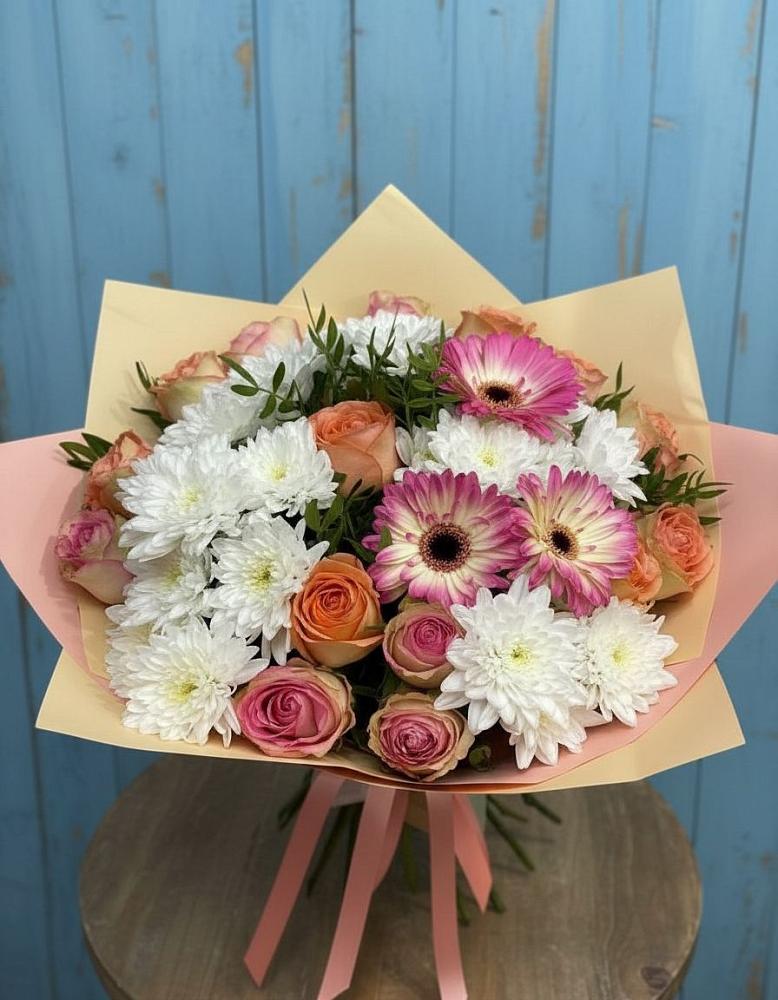 Букет цветов из: Розы, Герберы и Хризантемы в Верхнее Синячихе