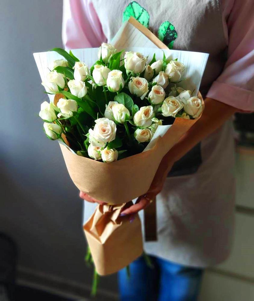 Букет цветов из: Розы в Верхнее Синячихе