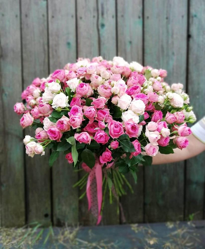 Букет Розовые кустовые розы Натали и Лав Лидия в Верхнее Синячихе