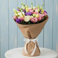 Букет цветов из:  Лизиантусы в Верхнее Синячихе